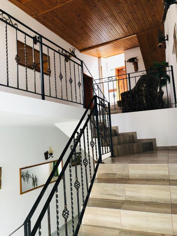 Hotel Poenita Сигишоара Екстериор снимка