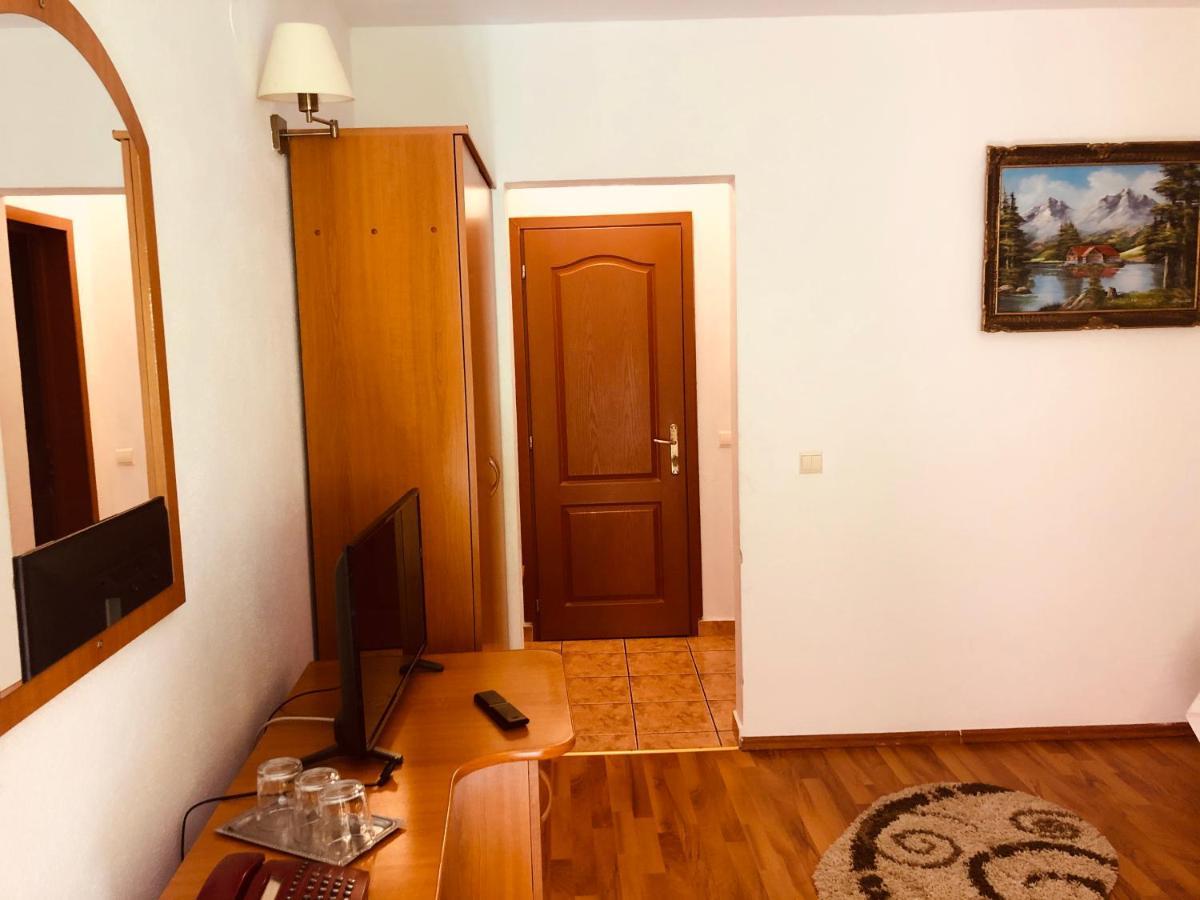 Hotel Poenita Сигишоара Екстериор снимка